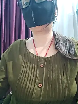 Aishwaryaa 69 online show from 03/12/26, 01:26