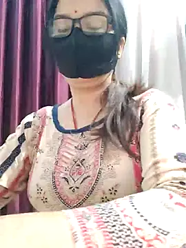 Aishwaryaa 69 online show from 03/13/26, 10:53