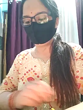 Aishwaryaa 69 online show from 10/25/25, 02:00