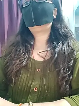 Snapshot of Aishwaryaa_69 chatting on 07/02/26, 02:12 Aishwaryaa 69 online show from 07/02/26, 02:12