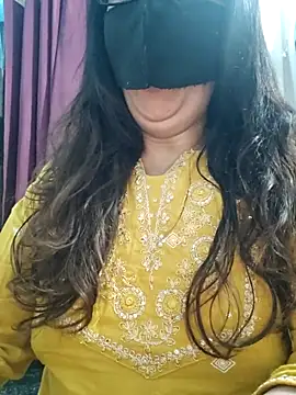 Aishwaryaa 69 online show from 05/25/26, 08:24