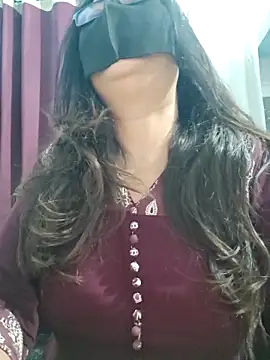 Aishwaryaa 69 online show from 05/19/26, 02:51