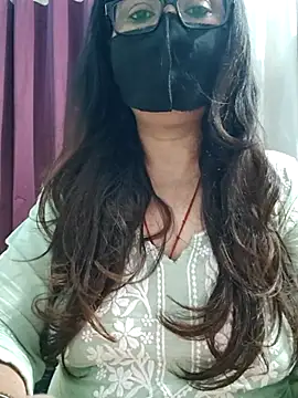 Snapshot of Aishwaryaa_69 chatting on 07/05/26, 02:38 Aishwaryaa 69 online show from 07/05/26, 02:38