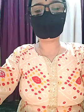 Aishwaryaa 69 online show from 10/24/25, 10:14