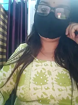 Aishwaryaa 69 online show from 10/07/25, 04:41