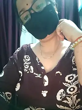 Aishwaryaa 69 online show from 09/13/25, 04:29