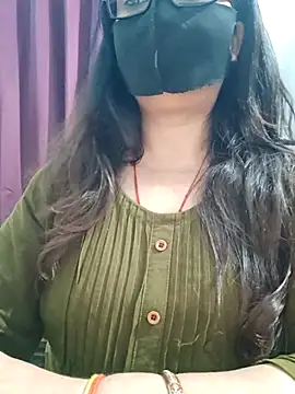 Snapshot of Aishwaryaa_69 chatting on 07/02/26, 03:23 Aishwaryaa 69 online show from 07/02/26, 03:23