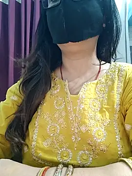 Snapshot of Aishwaryaa_69 chatting on 06/12/26, 02:31 Aishwaryaa 69 online show from 06/12/26, 02:31