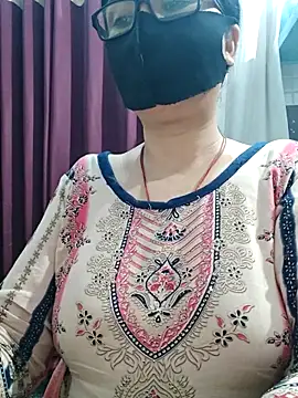 Aishwaryaa 69 online show from 05/03/26, 03:26