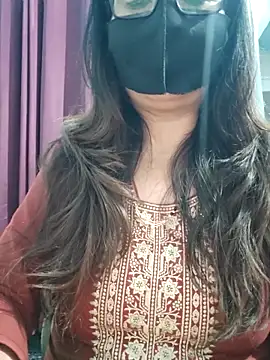 Aishwaryaa 69 online show from 04/11/26, 03:03