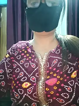 Aishwaryaa 69 online show from 09/21/25, 02:00