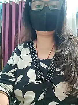 Snapshot of Aishwaryaa_69 chatting on 06/18/26, 01:48 Aishwaryaa 69 online show from 06/18/26, 01:48
