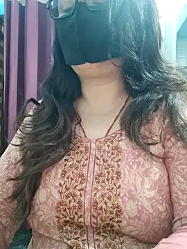 Aishwaryaa 69 online show from 05/12/26, 02:56