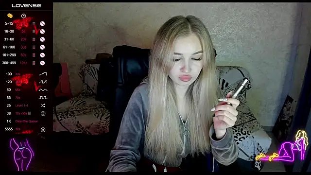  NigoNika online show from 02/08/26, 10:18