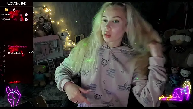  NigoNika online show from 04/22/26, 07:42