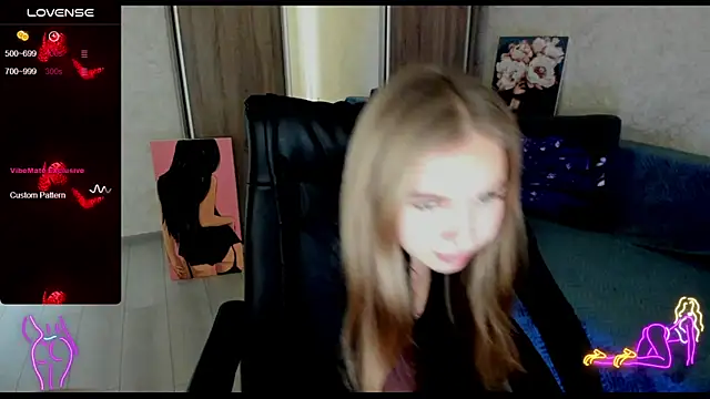 Snapshot of _NigoNika chatting on 02/06/25, 11:42 NigoNika online show from 02/06/25, 11:42