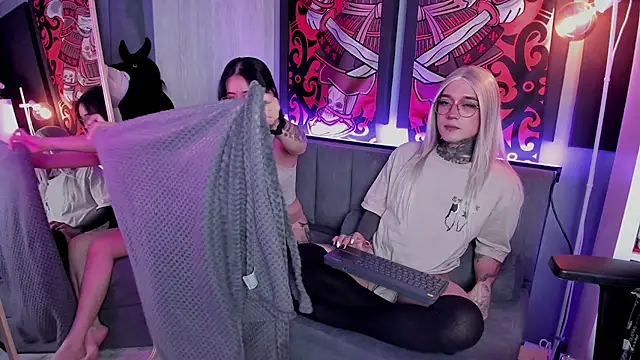 JadeyKhada online show from 07/11/26, 08:53