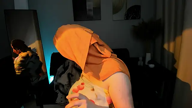 Cassie xKiss online show from 05/06/26, 08:35