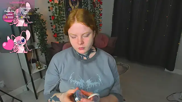 Snapshot of Cassie_xKiss chatting on 02/16/26, 08:29 Cassie xKiss online show from 02/16/26, 08:29