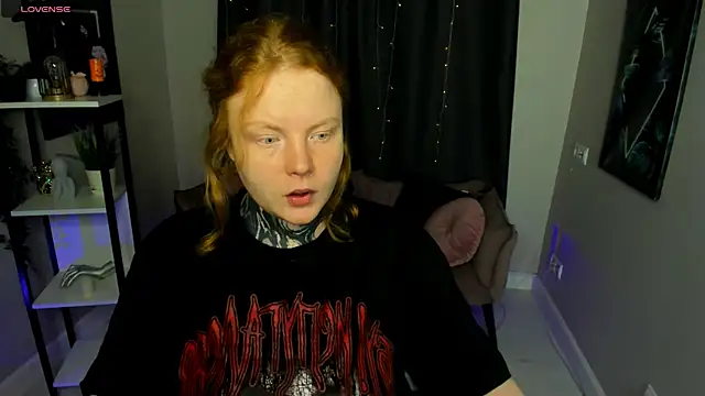 Cassie xKiss online show from 11/15/25, 08:46