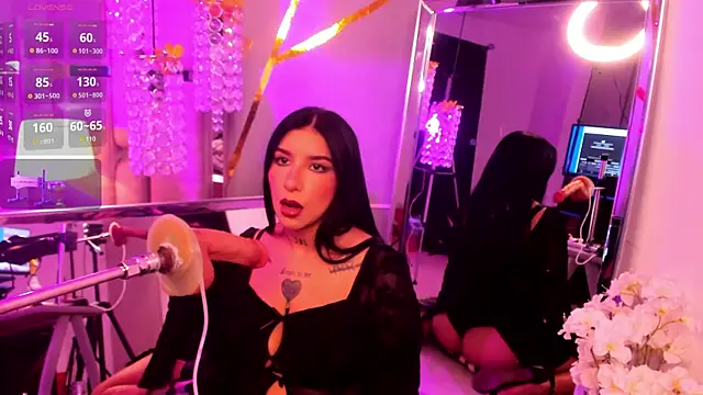 Leiaa  online show from 11/23/25, 06:45