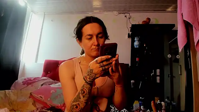 Sweet-Suck69 online show from 12/01/25, 08:21