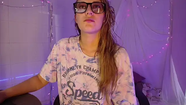 Giia paiige18 online show from 12/01/25, 01:12