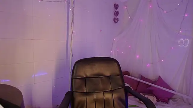 Giia paiige18 online show from 02/21/26, 11:40