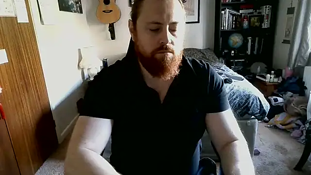 Snapshot of Hairy_Guy30 chatting on 11/08/25, 12:52 Hairy Guy30 online show from 11/08/25, 12:52