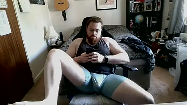 Snapshot of Hairy_Guy30 chatting on 07/07/26, 04:32 Hairy Guy30 online show from 07/07/26, 04:32