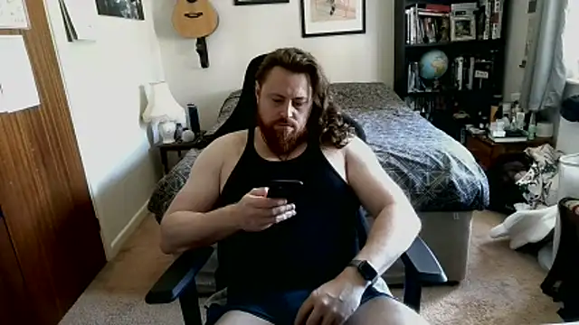 Snapshot of Hairy_Guy30 chatting on 06/30/26, 02:28 Hairy Guy30 online show from 06/30/26, 02:28
