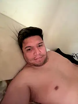 Snapshot of Rogerpere chatting on 10/07/25, 08:26 Rogerpere online show from 10/07/25, 08:26