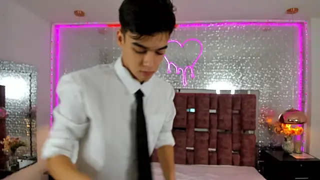 Gerony  online show from 11/17/25, 05:44