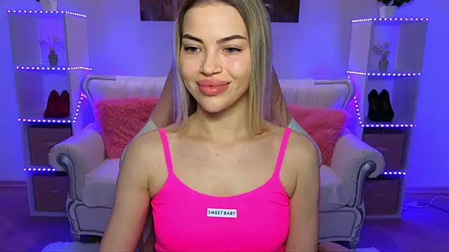 EmmyMills online show from 12/15/25, 08:47