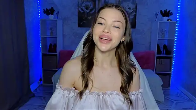 EmmyMills online show from 06/04/26, 09:08