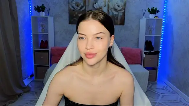 Snapshot of EmmyMills chatting on 06/07/26, 03:12 EmmyMills online show from 06/07/26, 03:12