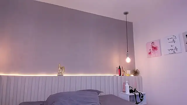 Snapshot of naughtylesbians__ chatting on 01/12/26, 02:40 naughtylesbians online show from 01/12/26, 02:40