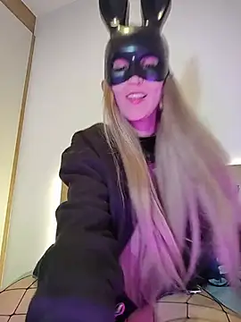 Bunny Sexyy online show from 05/16/26, 05:39