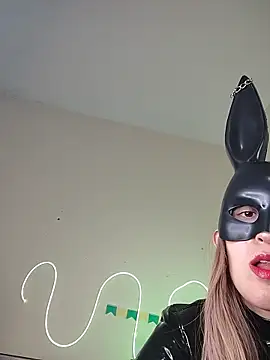 Bunny Sexyy online show from 06/18/26, 08:02
