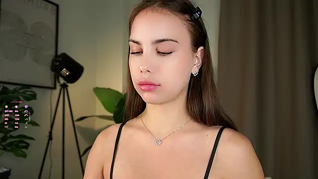 LillianLester online show from 10/23/25, 03:05