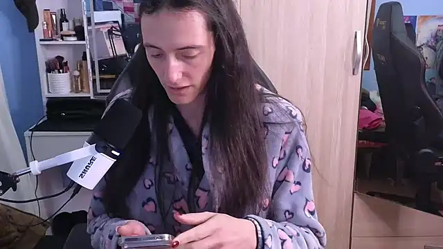 MemiKouki online show from 01/14/25, 04:50