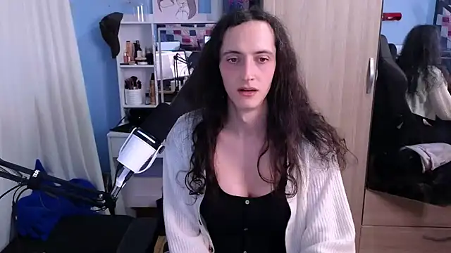 MemiKouki online show from 01/24/25, 09:04