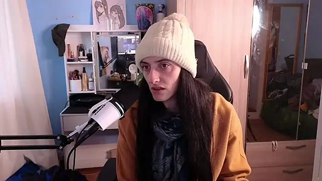 MemiKouki online show from 03/18/25, 05:33