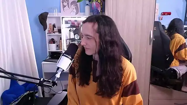 MemiKouki online show from 01/24/25, 03:02