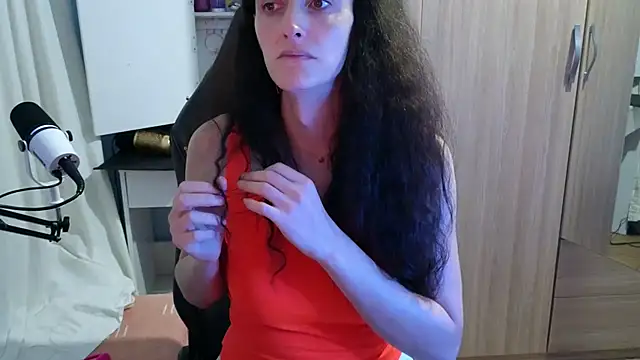 MemiKouki online show from 10/12/25, 05:58