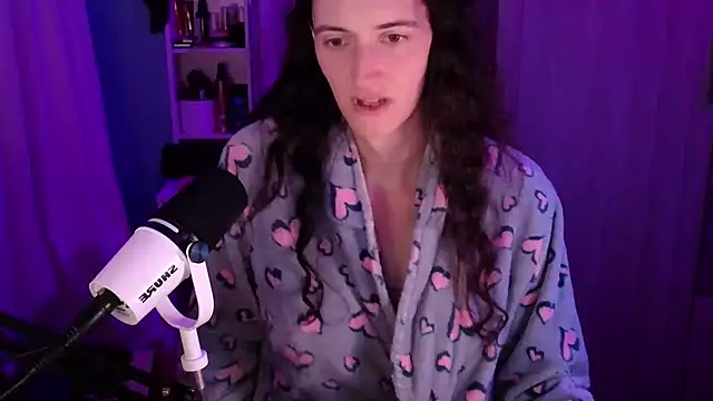 MemiKouki online show from 11/30/25, 05:25