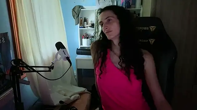 MemiKouki online show from 05/20/26, 06:16