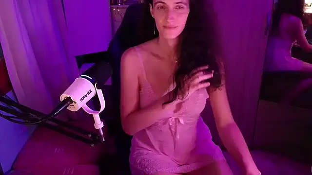 MemiKouki online show from 10/24/25, 05:23