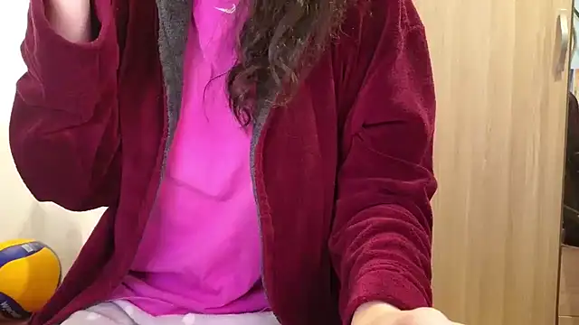 MemiKouki online show from 01/14/26, 07:34