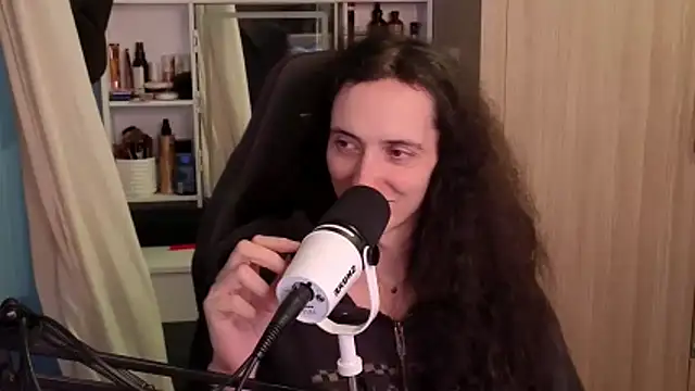 MemiKouki online show from 02/12/26, 03:01